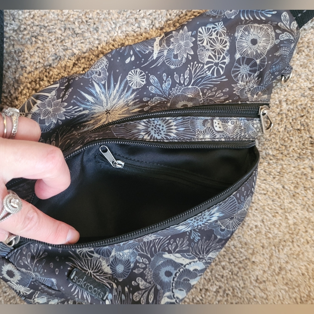 Sakroots Gray, Cream, Blue Ocean, Sea Turtle Patterned Sling Bag, Zipper Pockets - Picture 10 of 13